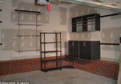 Rubbermaid FastTrack Garage Ball Organizer